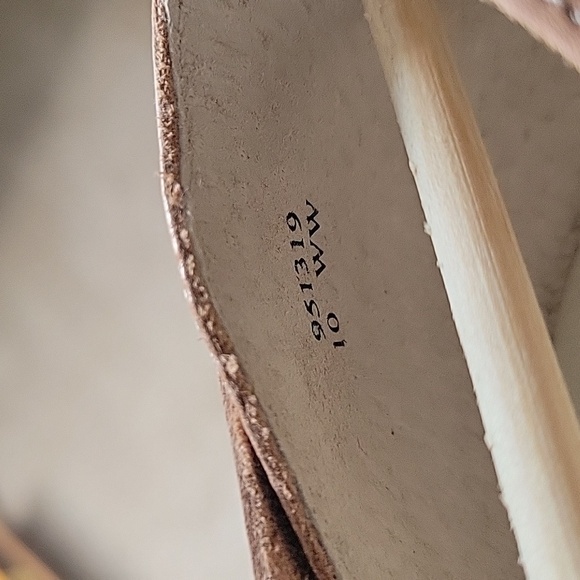 Soft Spots - Picture 5 of 6